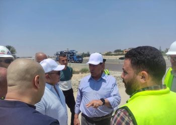 وزير الإسكان يتابع مشروع إنشاء القوس الغربى لمحور اللواء عمر سليمان بمحافظة الإسكندرية