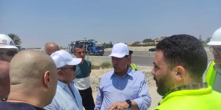 وزير الإسكان يتابع مشروع إنشاء القوس الغربى لمحور اللواء عمر سليمان بمحافظة الإسكندرية