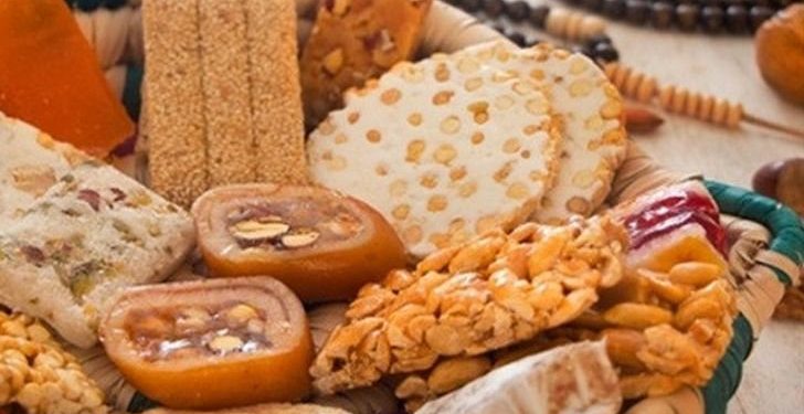 العامة لمخابز القاهرة تطرح 25 طن من حلوى المولد