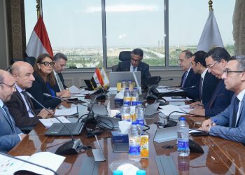 وزير التموين والتجارة الداخلية يجتمع مع رؤساء مجالس إدارات شركات المطاحن لمتابعة انتظام منظومة الطحن