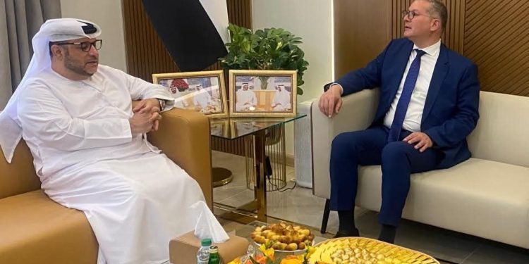 وزير البترول يبحث مع مدير الديوان الأميري بالفجيرة  تعزيز مجالات التعاون المشترك بين البلدين
