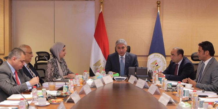 وزير السياحة والآثار يترأس مجلس إدارة المجلس الأعلى للآثار