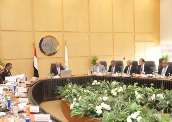 الوزير” يترأس أعمال الجمعية العمومية العادية لشركة أكتا للنقل الجماعي