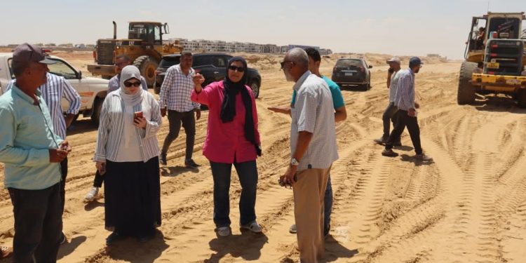 رئيس جهاز الشيخ زايد تتفقد المشروعات الجارية بتوسعات المدينة ومحطة الصرف الرئيسية