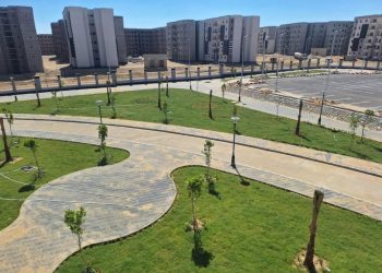 “الإسكان”: تسريع وتيرة تنفيذ مشروعات الخدمات بمدينة أكتوبر الجديدة
