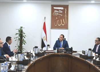 رئيس الوزراء يتابع موقف مشروعات ونشاط شركة “تنمية الريف المصري الجديد”