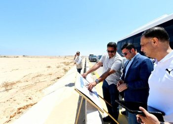 وزير الإسكان يتفقد مشروعات المرحلة العاجلة للأراضي البديلة بمنطقة “شمس الحكمة” ويتابع مخطط تنمية منطقة غرب رأس الحكمة