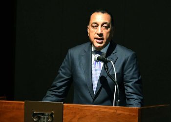 مدبولي: الحكومة عملت على تطوير مجموعة من الحوافز والمزايا المُقدمة للمستثمرين