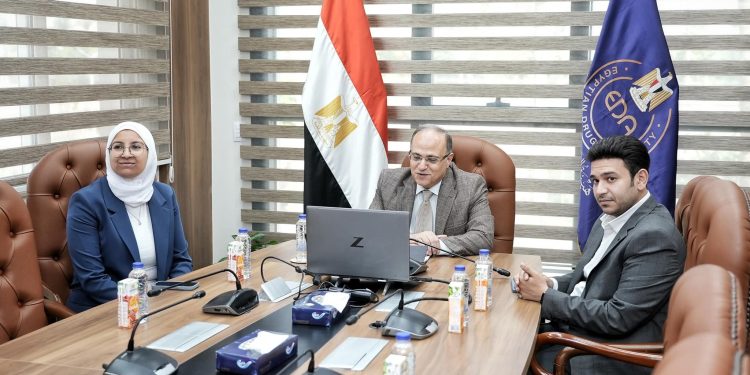رئيس هيئة الدواء يبحث مع سفيرة مصر لدى الكاميرون سبل تعزيز التعاون الدوائي