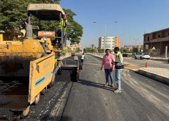 رئيس جهاز مدينة بني سويف الجديدة يجتمع بالشركات المنفذة لمشروعات الإسكان بالمدينة