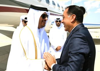 رئيس الوزراء يستقبل  نظيرة القطري  بمطار العلمين الدولي