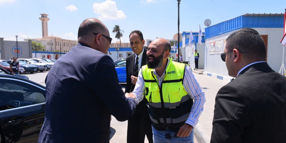 وزير العمل يزور موقع النحاس للمترو الجديد التابع لشركة اوراسكوم بالإسكندرية