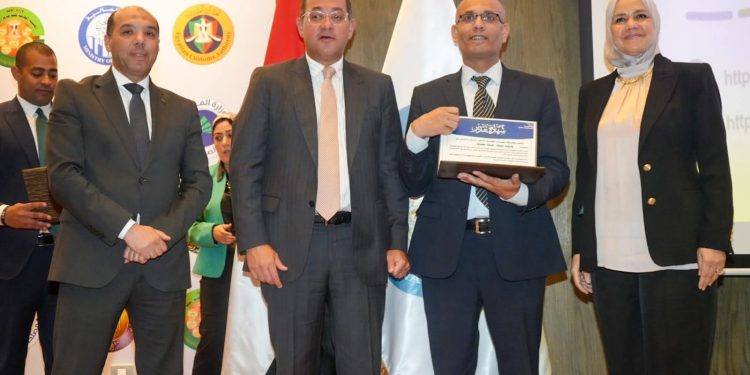 وزير المالية يكرم ٦ مأموريات ضريبية حققت نتائج متميزة في مسار الشراكة مع مجتمع الأعمال
