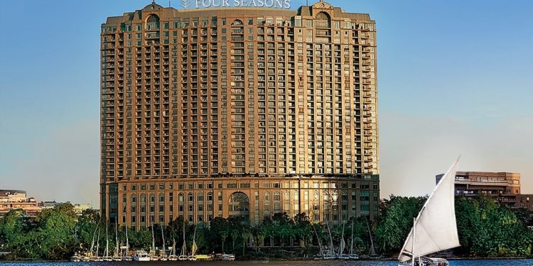 أول رجل أعمال مصري يتصدر قائمة فوربس الشرق الاوسط للسياحة والسفر 2025