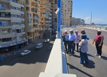 وزير الإسكان: تشغيل تجريبي لكوبري محمد نجيب ضمن أعمال توسعة كورنيش الإسكندرية من المنتزه إلى فندق المحروسة