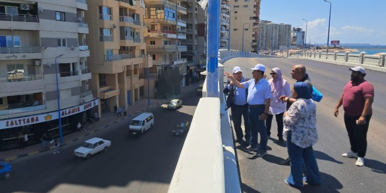 وزير الإسكان: تشغيل تجريبي لكوبري محمد نجيب ضمن أعمال توسعة كورنيش الإسكندرية من المنتزه إلى فندق المحروسة