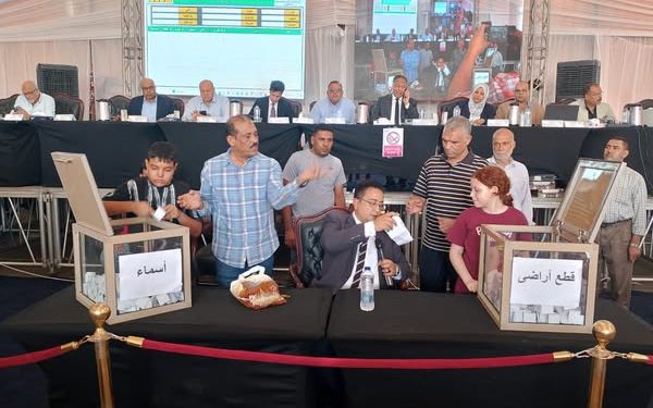وزير الإسكان يعلن تخصيص 568 قطعة  للمواطنين الذين تم توفيق أوضاعهم بمنطقة الرابية بمدينة الشروق