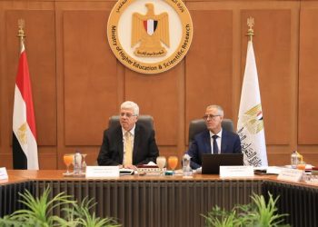 وزير التعليم العالي يترأس اجتماع مجلس الجامعات الأهلية