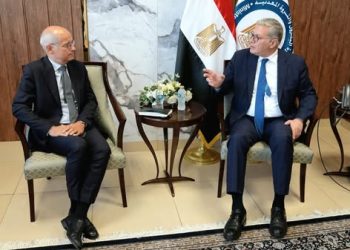وزير البترول يبحث مع توتال إنرجيز الفرنسية الاستفادة بفرص الاستثمار وتعزيز التعاون في شرق المتوسط
