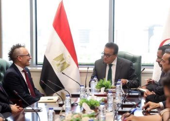 عبد الغفار  يبحث مع نائب رئيس شركة “أليكسيون” تعزيز التعاون في مجال الأمراض النادرة والوراثية