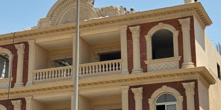 جهاز مدينة القاهرة الجديدة ينفذ حملات موسعة للتصدي للمخالفات وإزالة التعديات في التجمعات الثلاثة