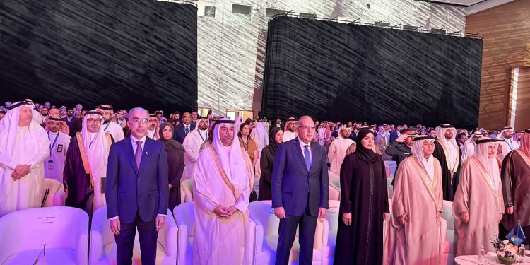 سويلم يشارك في فعاليات “المؤتمر العالمي الثاني للمياه والطاقة وتغير المناخ” المنعقد بدولة البحرين