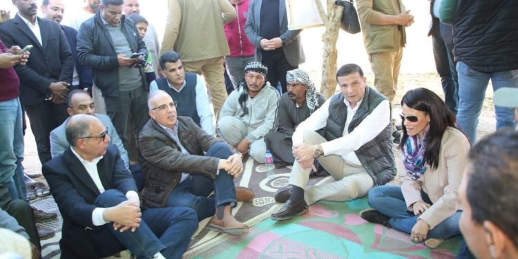 فاروق”: الفلاح المصري هو الركيزة الأساسية للأمن الغذائي.. وهناك دعم غير مسبوق من الدولة له