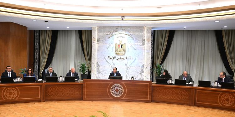 رئيس الوزراء يترأس اجتماع المجلس الأعلى للطاقة