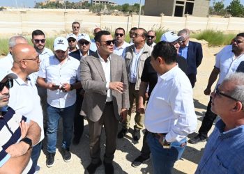 وزير الإسكان يتفقد الأعمال الجاري تنفيذها لتطوير محور ٢٦ يوليو والتوسعات الشرقية بمدينة 6 أكتوبر