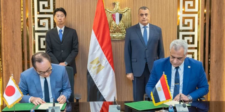 وزير الدولة للإنتاج الحربى يشهد مراسم توقيع مذكرة تفاهم مع شركة ميزوها اليابانية