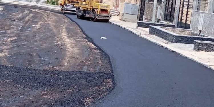 وزير الإسكان يتابع أعمال تطوير محور محمد بن زايد الرابط بين مدينة القاهرة الجديدة والعاصمة الإدارية