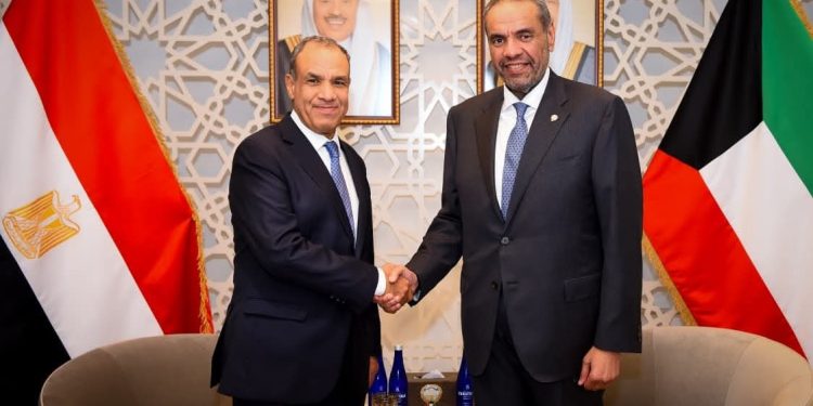 وزير الخارجية يلتقي مع نظيره الكويتي في نيويورك