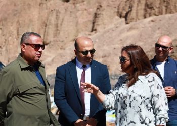 وزيرة التنمية المحلية ومحافظ جنوب سيناء يتفقدان عدد من المشروعات البيئية بمدينة دهب