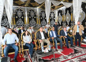 وزير الإسكان ومحافظ البحيرة يتابعان سير العمل بمنظومتي مياه الشرب والصرف الصحي ومشروعات “حياة كريمة”