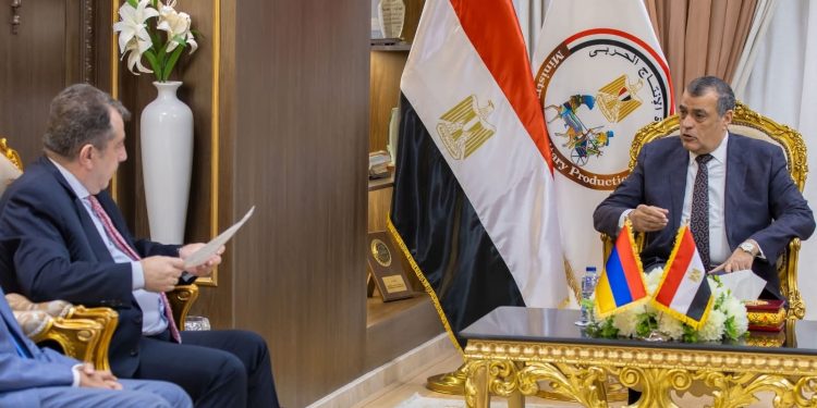 “محمد صلاح”: إستراتيجية العمل بوزارة الإنتاج الحربى تعتمد على الانفتاح والتعاون