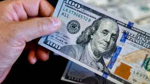 استقرار سعر الدولار أمام الجنيه بختام تعاملات الأحد عند متوسط 48.12 جنيه