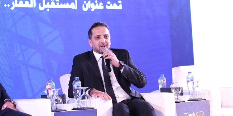 د. عمرو العدل: قانون اتحاد المطورين يضمن وضع الضوابط وقواعد السلوك الخاصة بممارسة المهنة