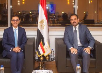 وزير الاستثمار يبحث مع الرئيس التنفيذي لجهاز مستقبل مصر للتنمية المستدامة التعاون في مجالات دعم سلاسل الإمداد وتوريد السلع الاستراتيجية