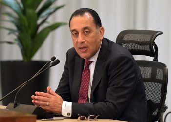 رئيس الوزراء يُهنئ وزير الدفاع بذكرى نصر أكتوبر