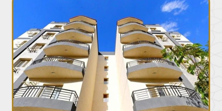 وزير الإسكان يختتم جولته اليوم بتفقد مشروع سكني والطرق والمحاور بمدينة بدر