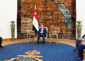 الرئيس السيسي: فوز العناني باليونسكو تجسيد لتقدير العالم لإرث مصر الحضاري والثقافي