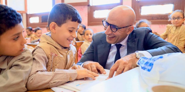 وزير التربية والتعليم يجرى زيارة مفاجئة فى عدد من المدارس بمحافظة الفيوم لمتابعة سير العملية التعليمية