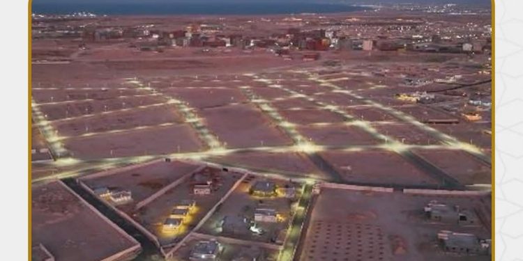 وزير الإسكان يُعلن الانتهاء من مشروعات الكهرباء والإنارة بالتجمعات البديلة بمنطقة “شمس الحكمة