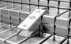 الفضة ترتفع 45% منذ بداية العام.. والسعر العادل عند 74 جنيهًا للجرام