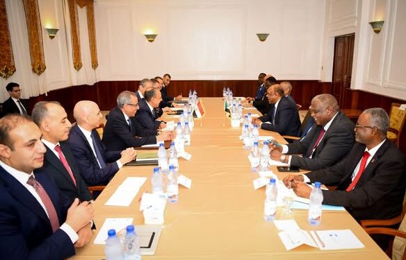 مشاورات مصرية – سودانية لتعزيز العلاقات وبحث تطورات الأزمة في السودان