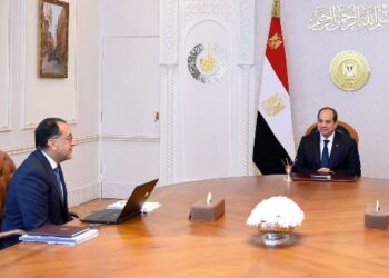 نتعهد بمزيد من العمل والعطاء.. مدبولي يهنئ الرئيس السيسي بالعام الميلادي الجديد