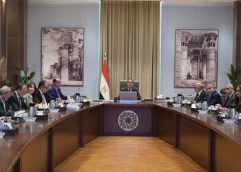 مدبولي يتابع مشروعات تطوير قطاع الغزل والنسيج واستغلال الأصول الحكومية