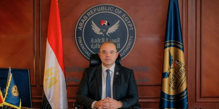 “الرقابة المالية” تلزم صناديق التأمين الحكومية بالاستثمار في صناديق الأسهم المفتوحة لتعظيم العوائد