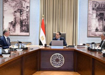 المثلث الذهبي على خريطة الاستثمار العالمي.. الحكومة تفتح الباب لفرص واعدة في التعدين والبترول