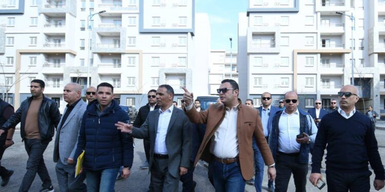 وزير الإسكان يتفقد مشروعات “سكن لكل المصريين” و”ديارنا” في حدائق العاصمة